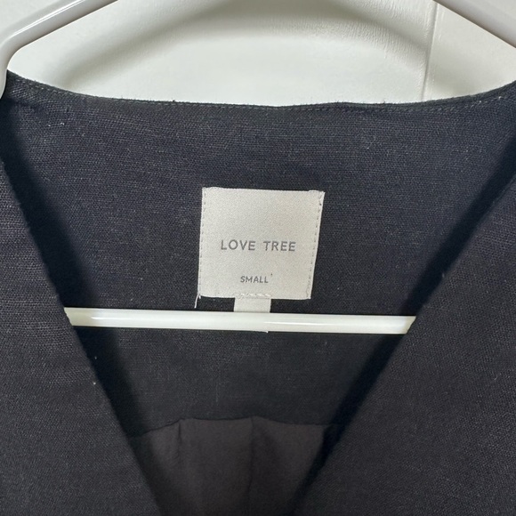 Love Tree Classic Black Vest Tank - Picture 5 of 6